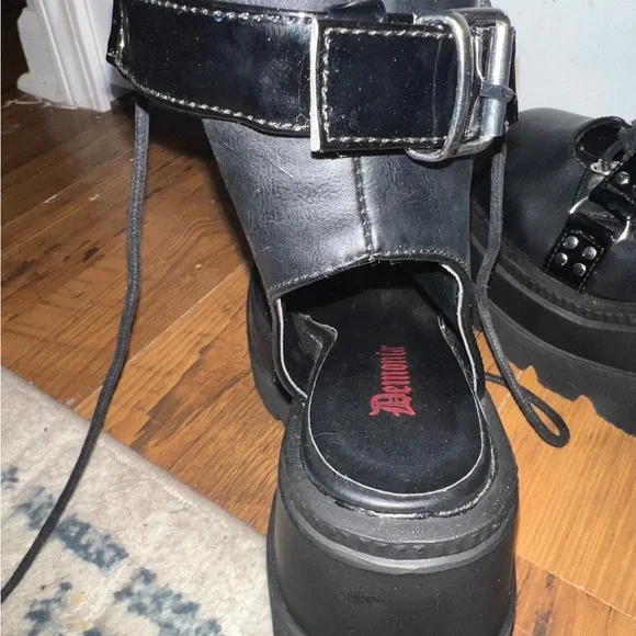 Women's Black Platform Boots - Picture 3 of 5